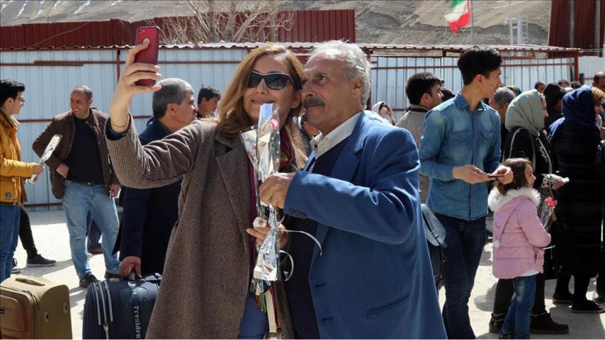 İranlı turistler-van.jpg