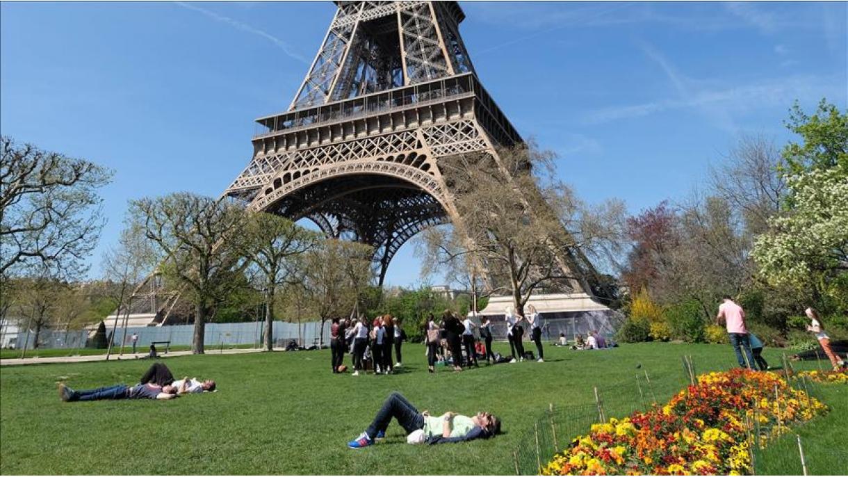 Les Français jugent le pays "moins juste" mais "plus dynamique"