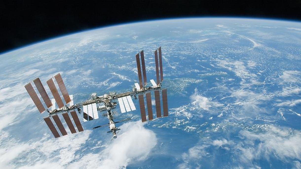 宇宙船ソユーズ、地球に帰還、日本の金井宇宙飛行士も