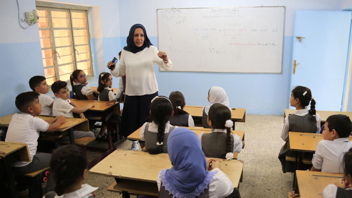 iraq mektepliride türkche oqutulushqa bashlidi