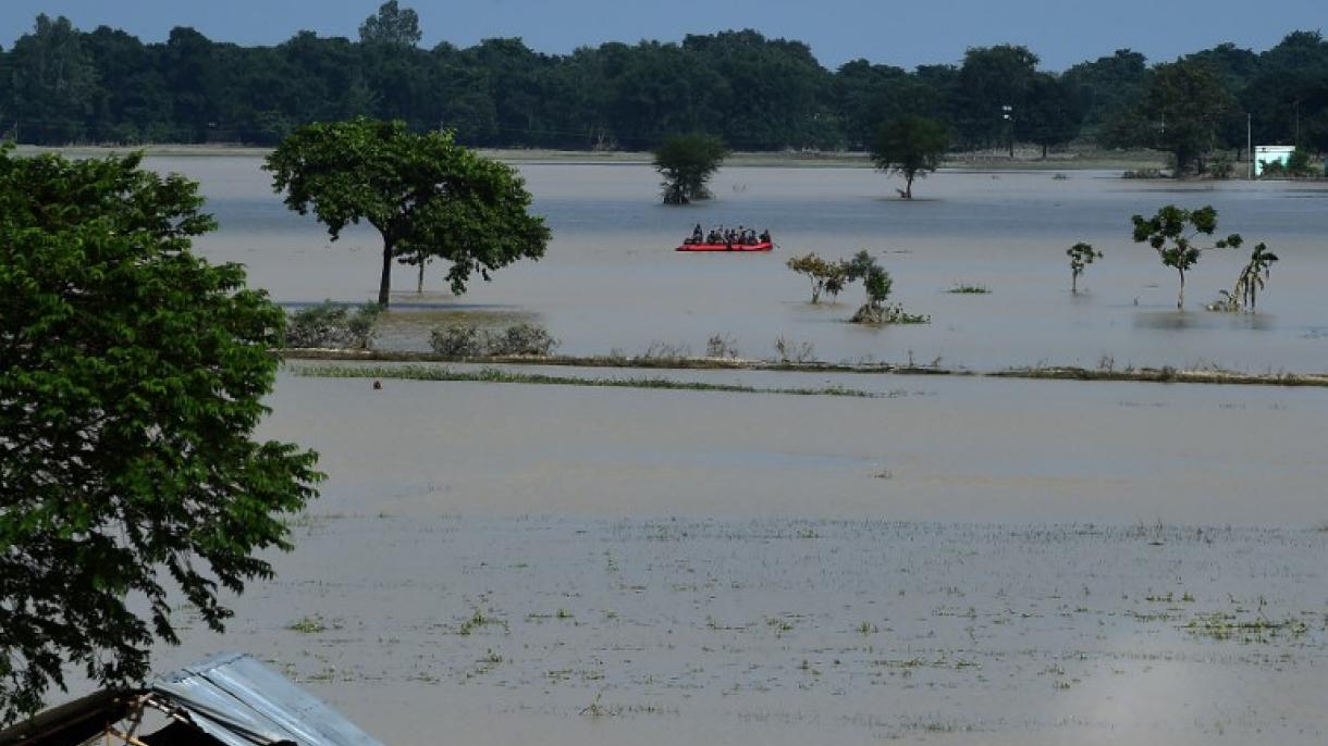 亚洲多地发生洪灾 致245人死