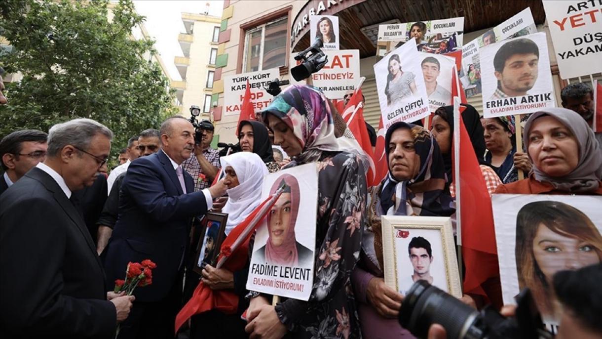 مولود چاووش اوغلو، هیچ فرقی بین PKK و YPG وجود ندارد