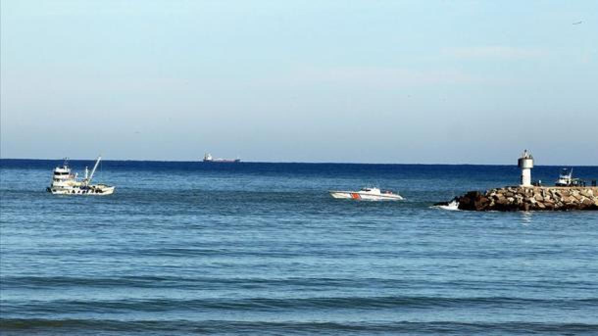 Um tanque de bandeira russa colidiu com um barco de pesca nas águas de Kilyos, Istambul