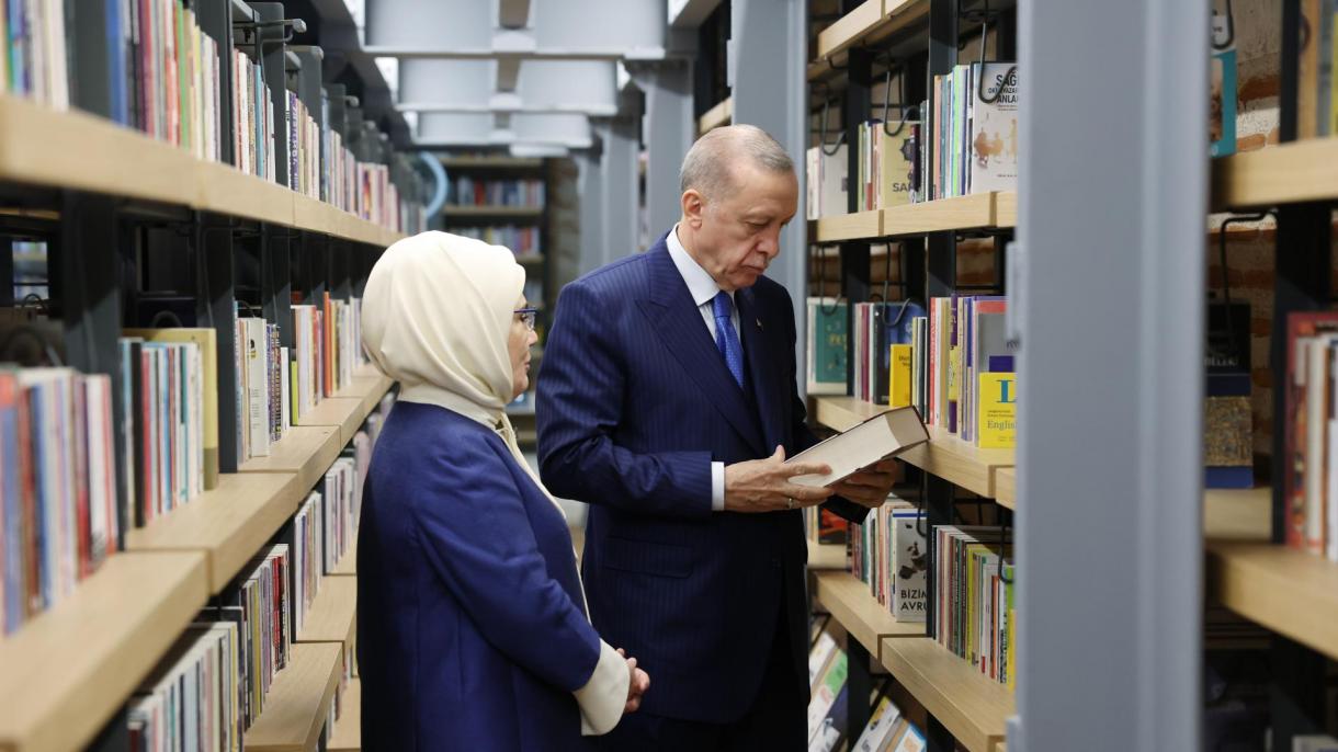 Эрдоган Рами китепканасынын ачылышына катышты
