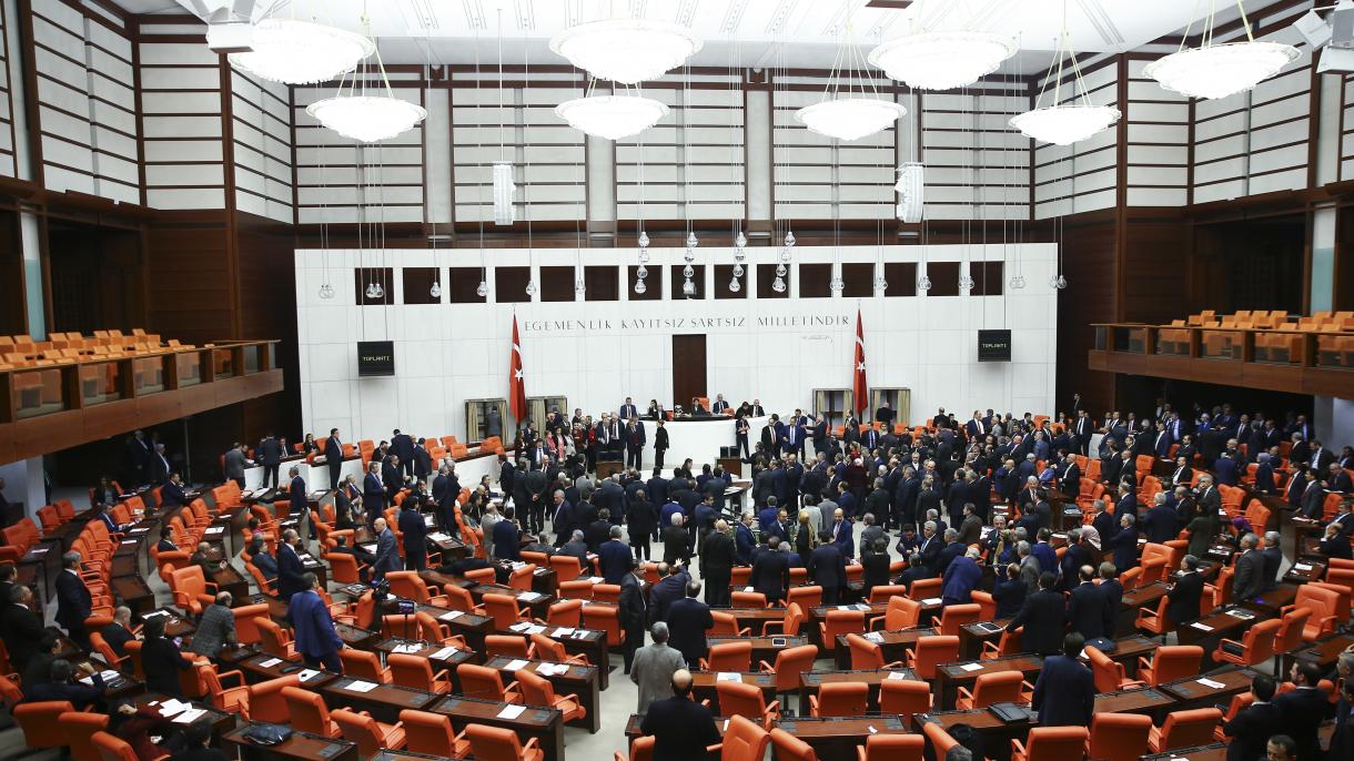 Partido da oposição irá boicotar a abertura do parlamento turco