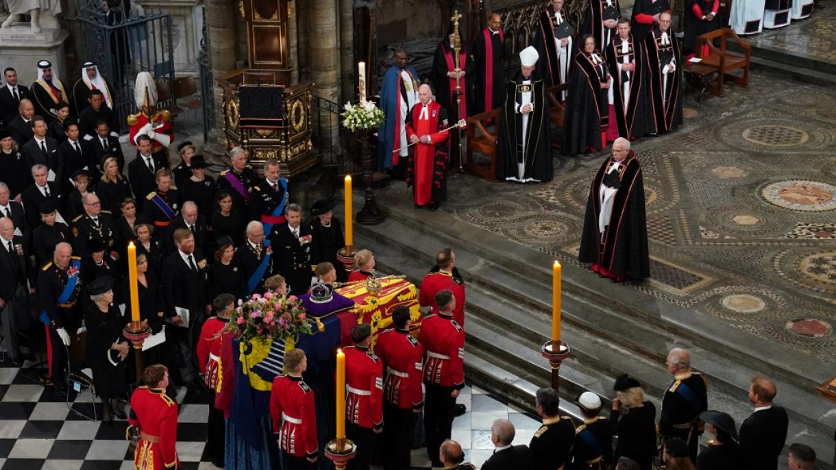 Funerali ufficiali della regina Elisabetta II presso la storica Westminster Abbey Church