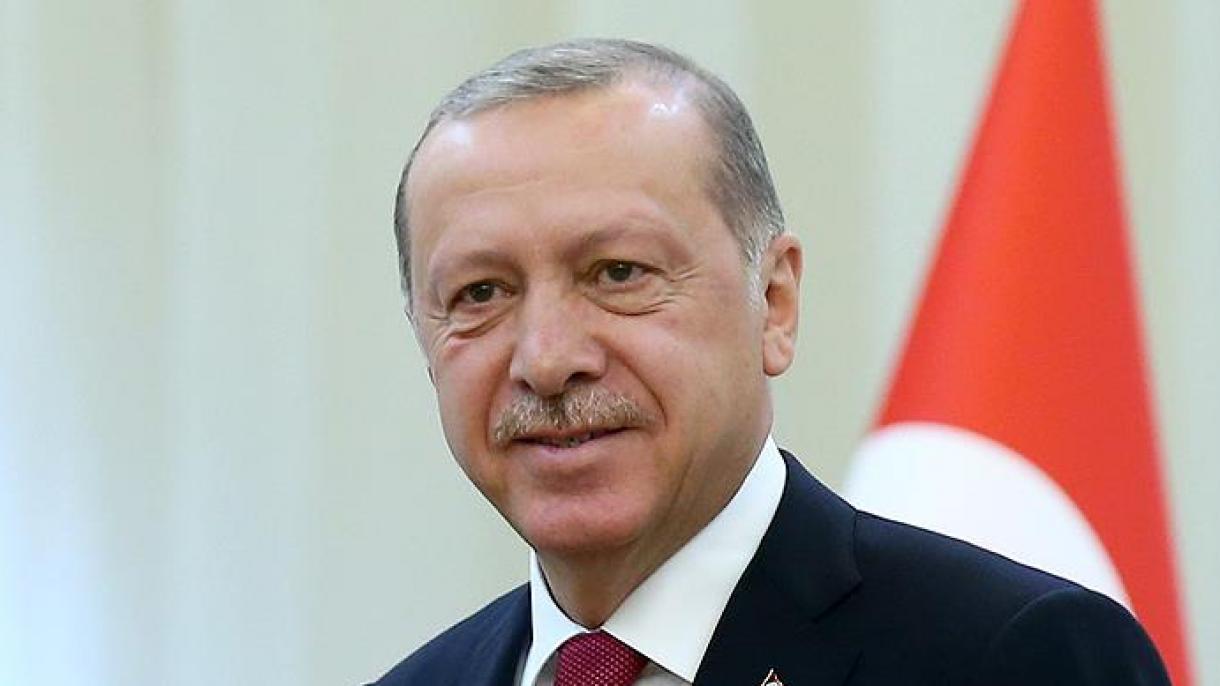 جمهور باشقانی اردوغان خالقی 29 اکتبر جمهوریت بایرامی موناسیبتیله تبریک ائتدی