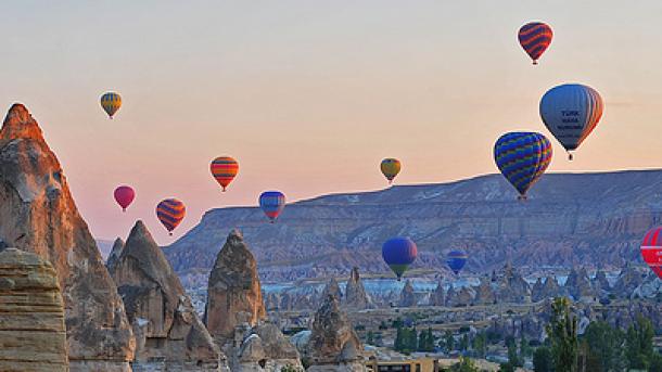 Kapadokyanın hava şarları keçən il yarım milyon turisti uçurdu