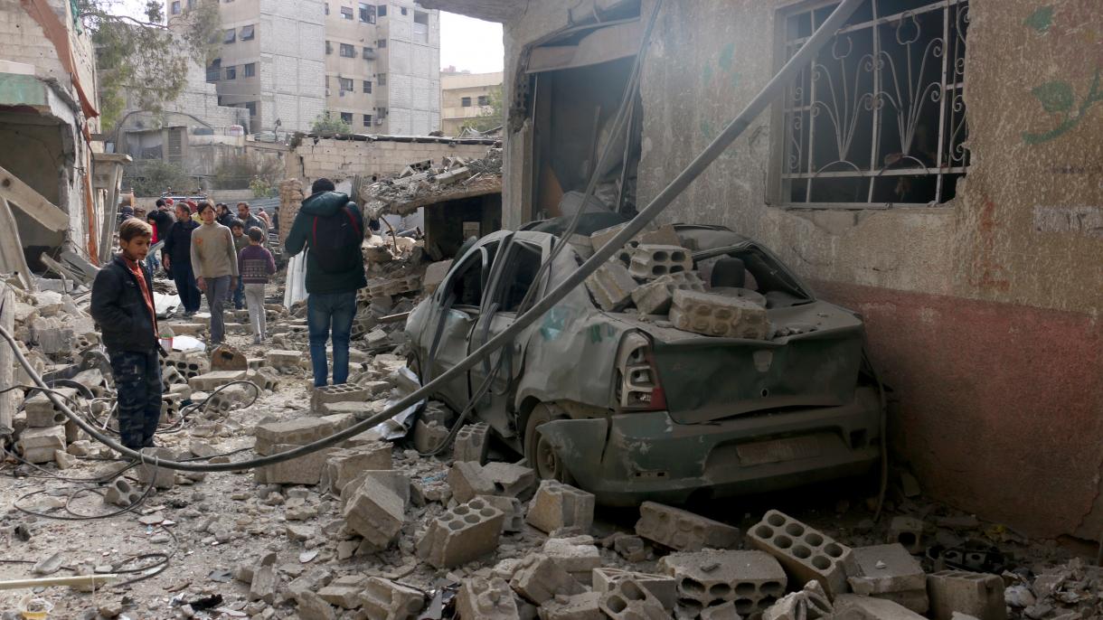 叙政府军向东古塔地区发动集束炸弹袭击