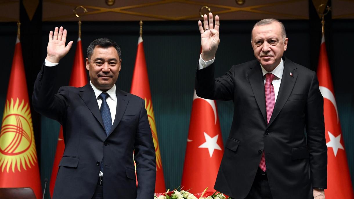 Qırğızstan ilbaşı Sadır Caparovnıň Törkiyägä säfäre