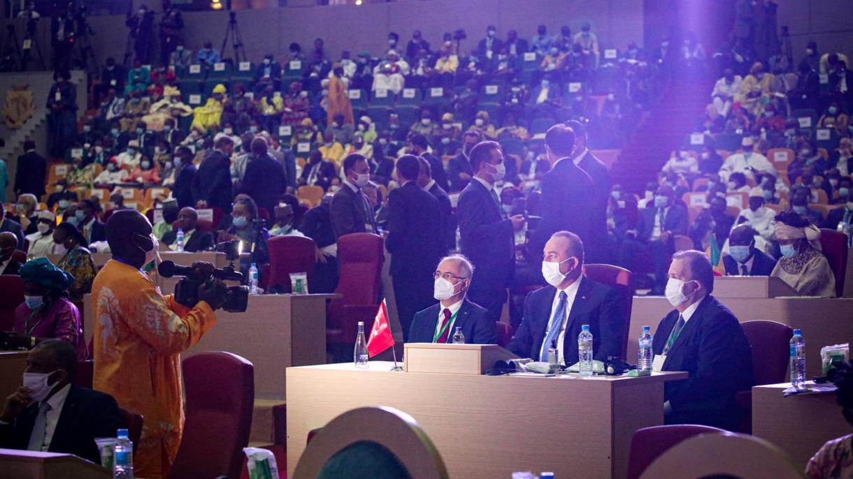 گینے کے صدر کی حلف برداری تقریب میں ترک وزیر خارجہ کی شرکت