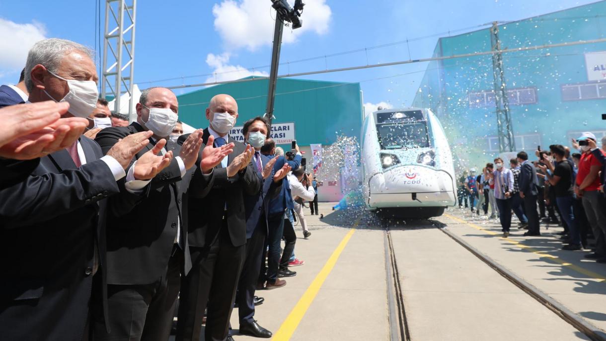 آزمایش قطارهای برقی ملی ترکیه در ساکاریا