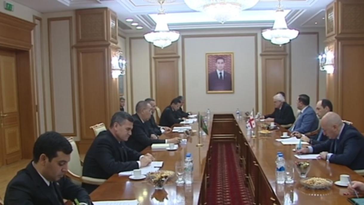 Gürcistan Başbakanı Aşkabat’ı Ziyaret Etti (5).jpg