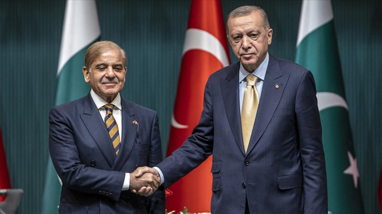 Erdoğan ha informato il primo ministro del Pakistan, Shahbaz Sharif