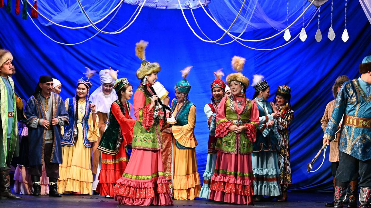 Jetisay_tiyatro_Kazakistan_kazakça (3).jpeg
