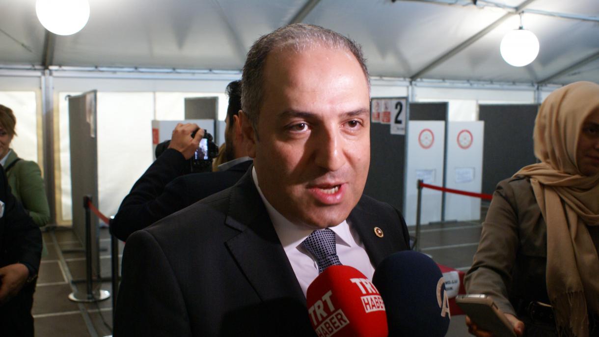 Mustafa Yenәroğlu ‘’Ana Dili Günü’’dә Türk dilinin әhәmiyyәtindәn danışdı