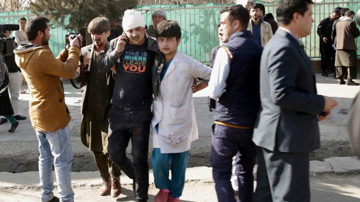 喀布尔发生汽车炸弹袭击63人死亡