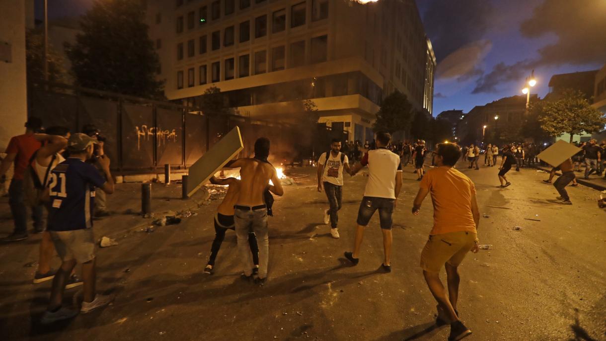super foto lubnan beyrut eylem 3.jpg