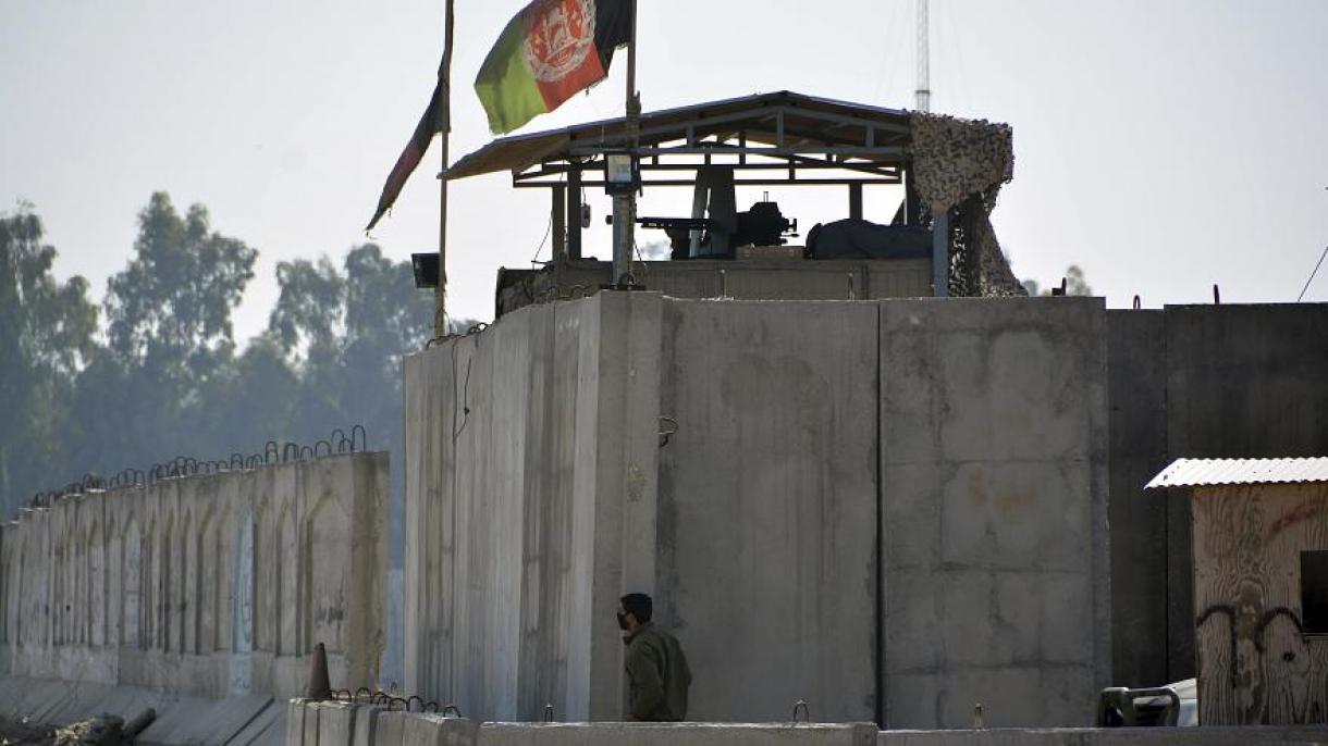 حمله انتحاری در افغانستان 17 کشته بجای گذاشت