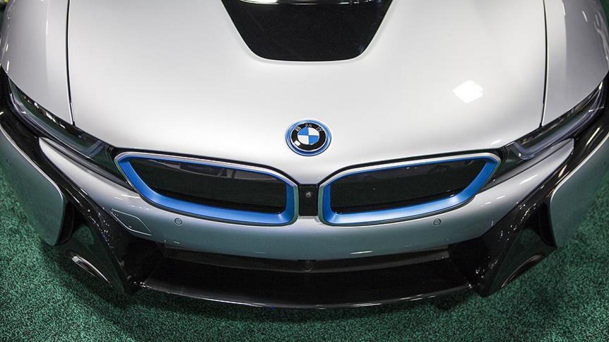 Kompania BMW thërret për kontroll mbi 190 mijë makina në Kinë