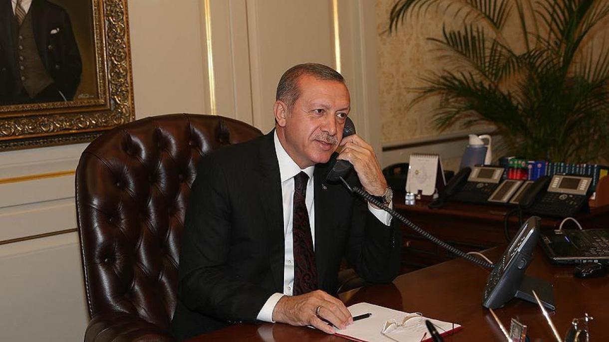 Presidente Erdogan telefona para Donald Trump para o felicitar
