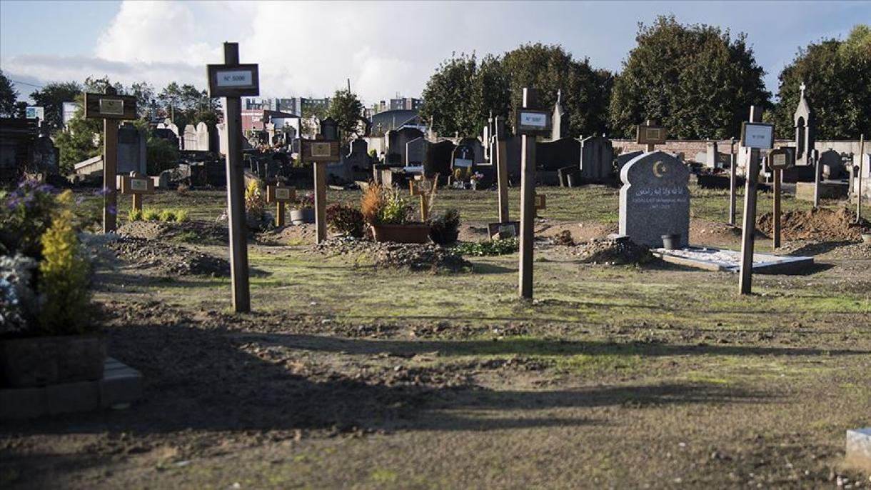 Megteltek a muszlim temetők Franciaországban