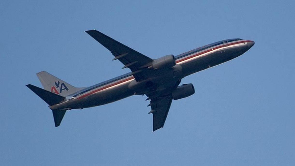 “American Airlines” mund të dërgojë në pushim të detyrueshëm 25 mijë punonjës