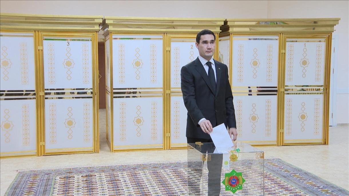 Түркмөнстандагы президенттик шайлоодо Сердар Бердымухамедов жеңишке жетти