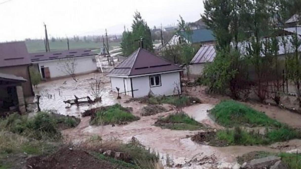 Qırğızstanda su basu