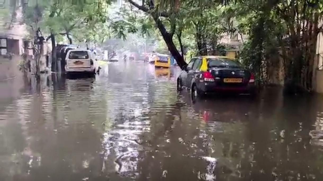 印度洪水造成至少5人死亡