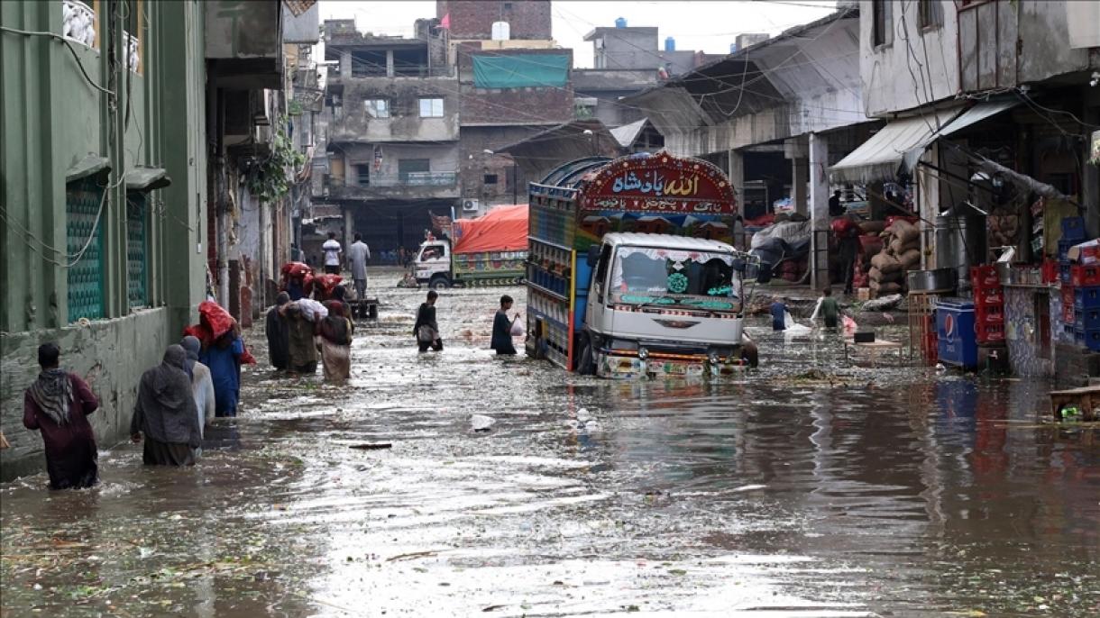 巴基斯坦遭暴雨侵袭
