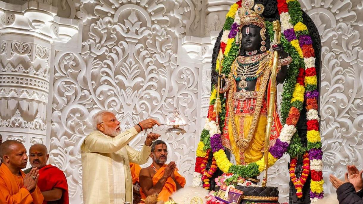 بھارتی وزیراعظم نے ایودھیا میں رام مندر کا افتتاح کر دیا