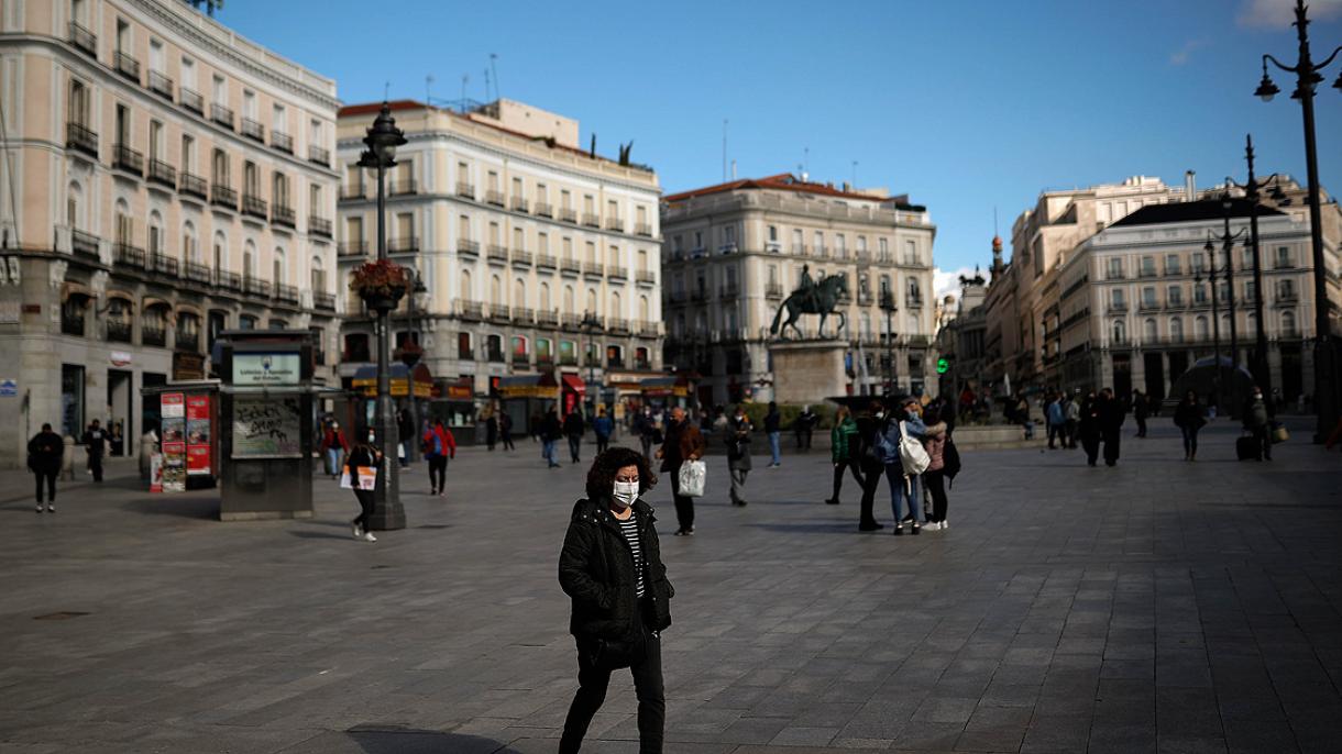 La variante ómicron provoca un efecto de tsunami en Europa