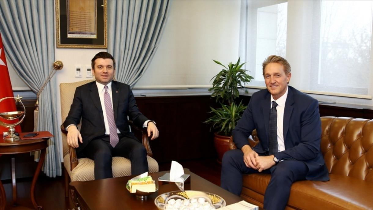 Зам.министърът Къран се срещна с посланика на САЩ в Анкара