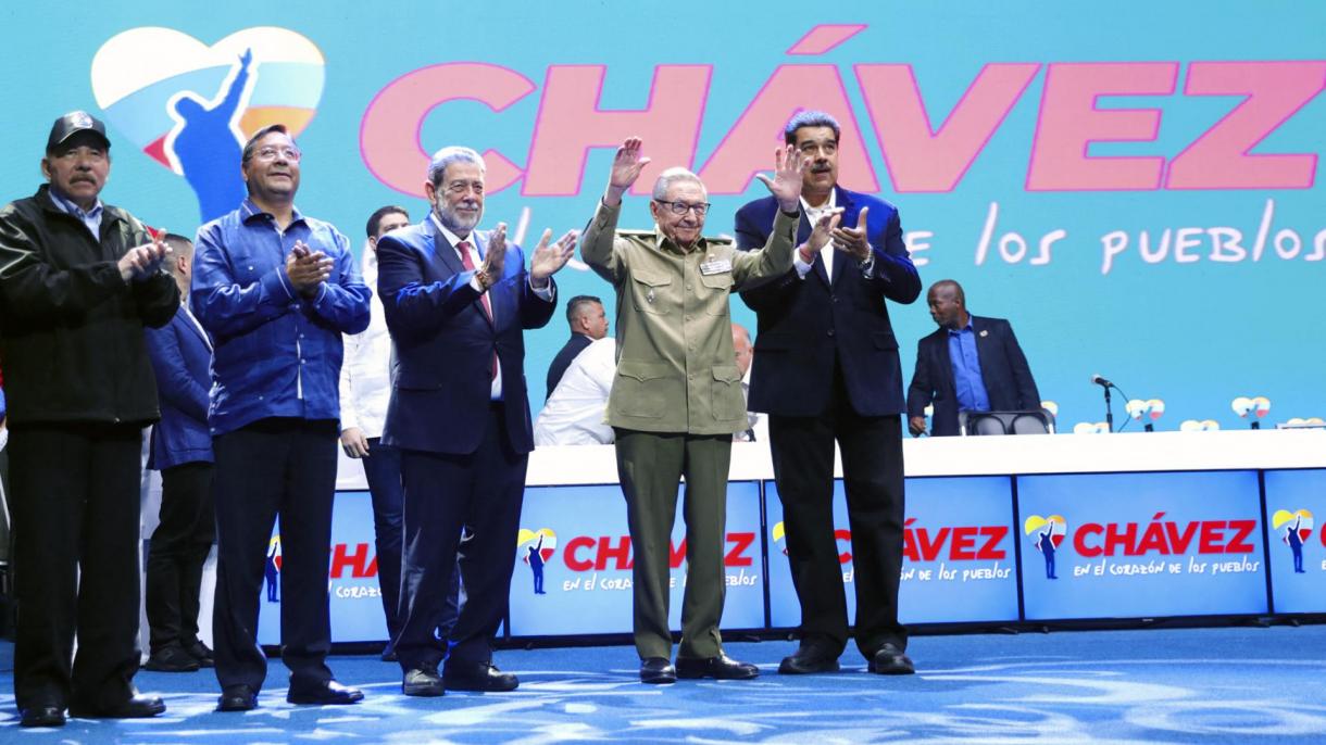 راهپیمایی بزرگداشت هوگو چاوز رئیس جمهوری سابق ونزوئلا