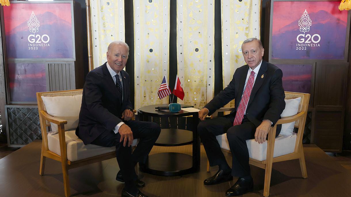 Ердоган разговаря с Байдън на срещана на Г-20...