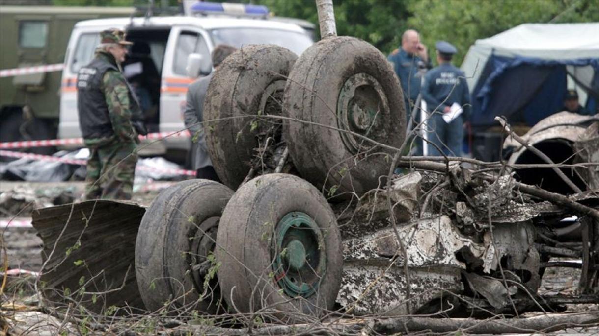 روس: طیارہ اتر نےکے دوران حادثے کا شکار،2 پائلٹ ہلاک،22 مسافر زخمی
