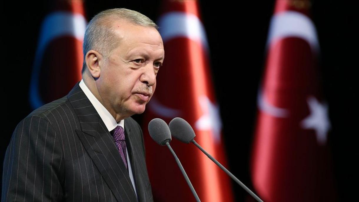 Erdogan: “L’obiettivo è risolvere completamente il problema del vaccino entro la prossima primavera”