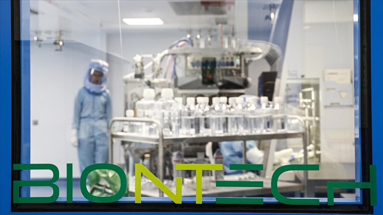 BioNTech firma un acuerdo con el gobierno alemán para producir vacunas de ARNm