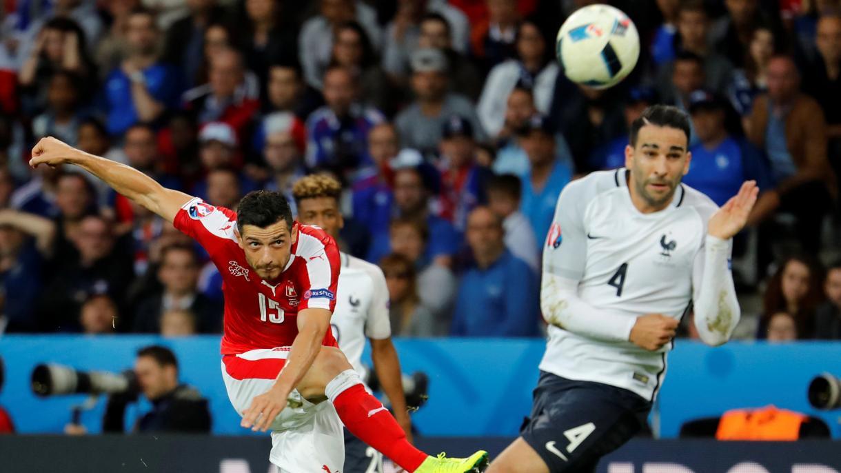 2016欧洲杯法国瑞士双手进入16强