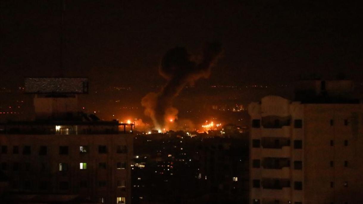 以色列战机轰炸加沙的两个目标