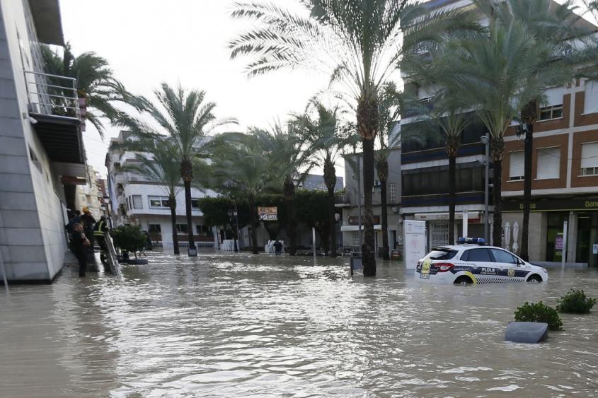 Las fuertes lluvias se relajan un poco pero no tardarán en volver con la misma intensidad 8 Merca2.es Lluvias y vientos muy fuertes