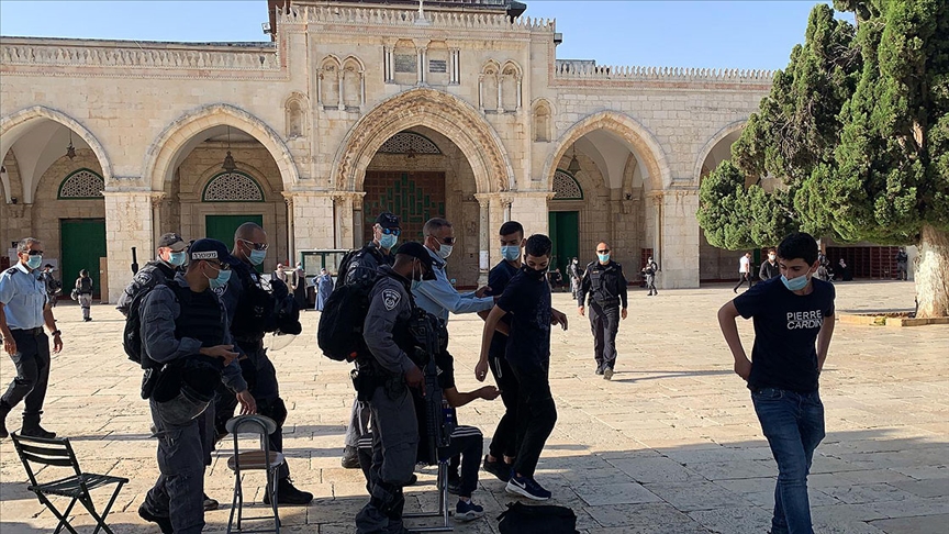Palestinë - Protesta ndaj ndërhyrjeve të policisë izraelite në Xhaminë Al-Aksa