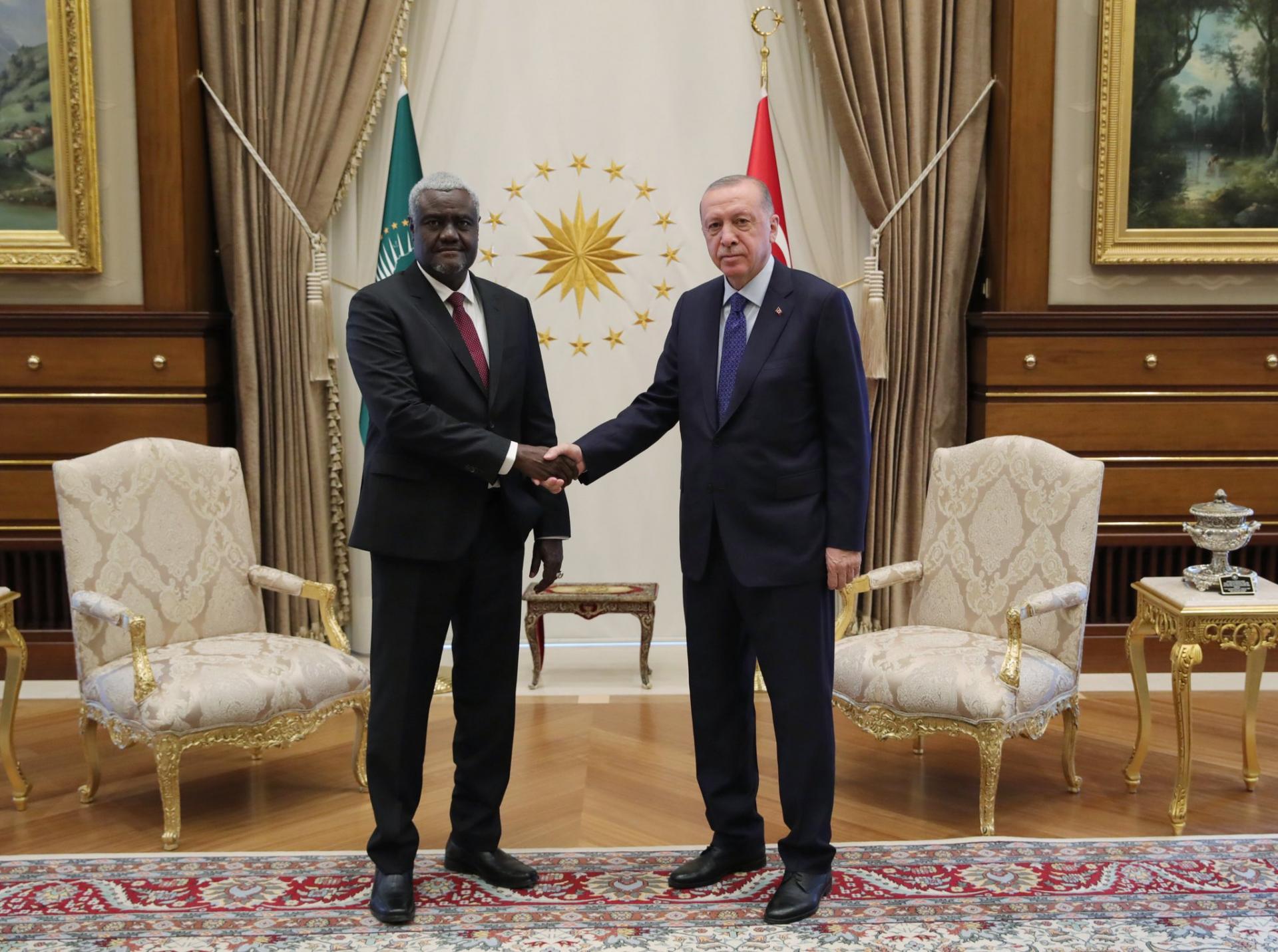 Erdogan priti në takim Presidentin e Komisionit të Unionit Afrikan, Moussa Faki Mahamat
