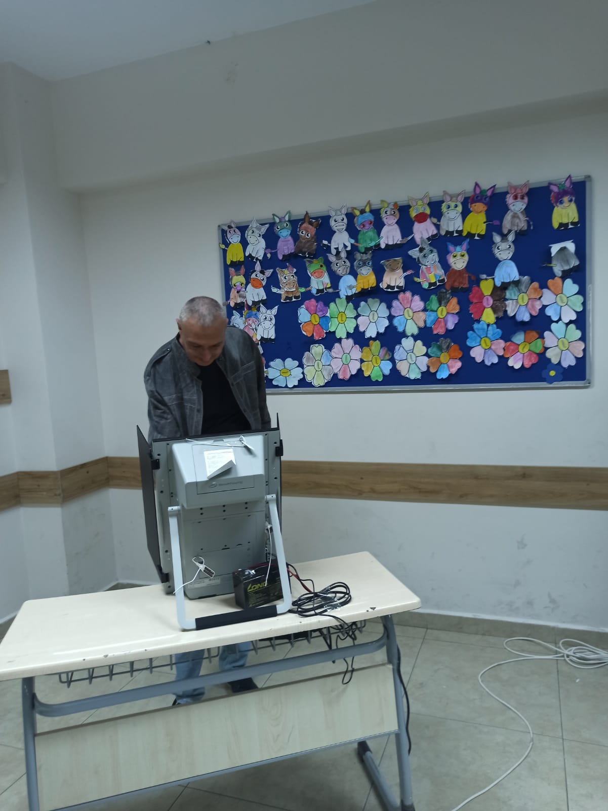 Избирателната активност в България е била по-ниска в сравнение с предходните избори...