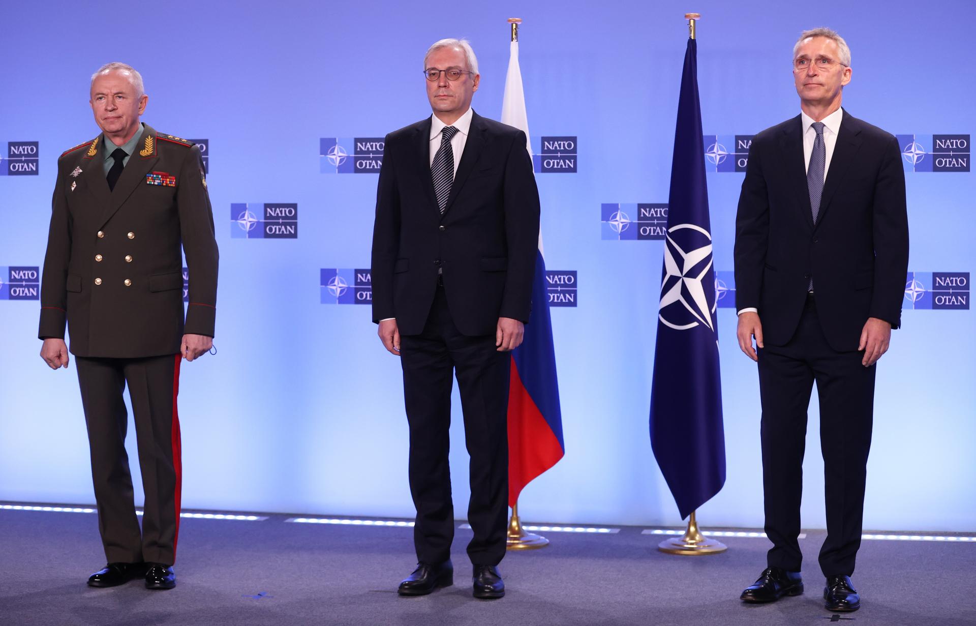 Këshilli NATO-Rusi diskuton situatën e sigurisë evropiane dhe tensionimet me Ukrainën