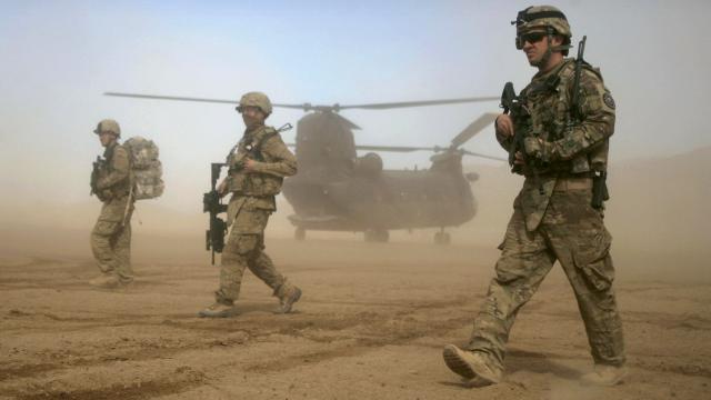 NATO și SUA au început retragerea din Afganistan
