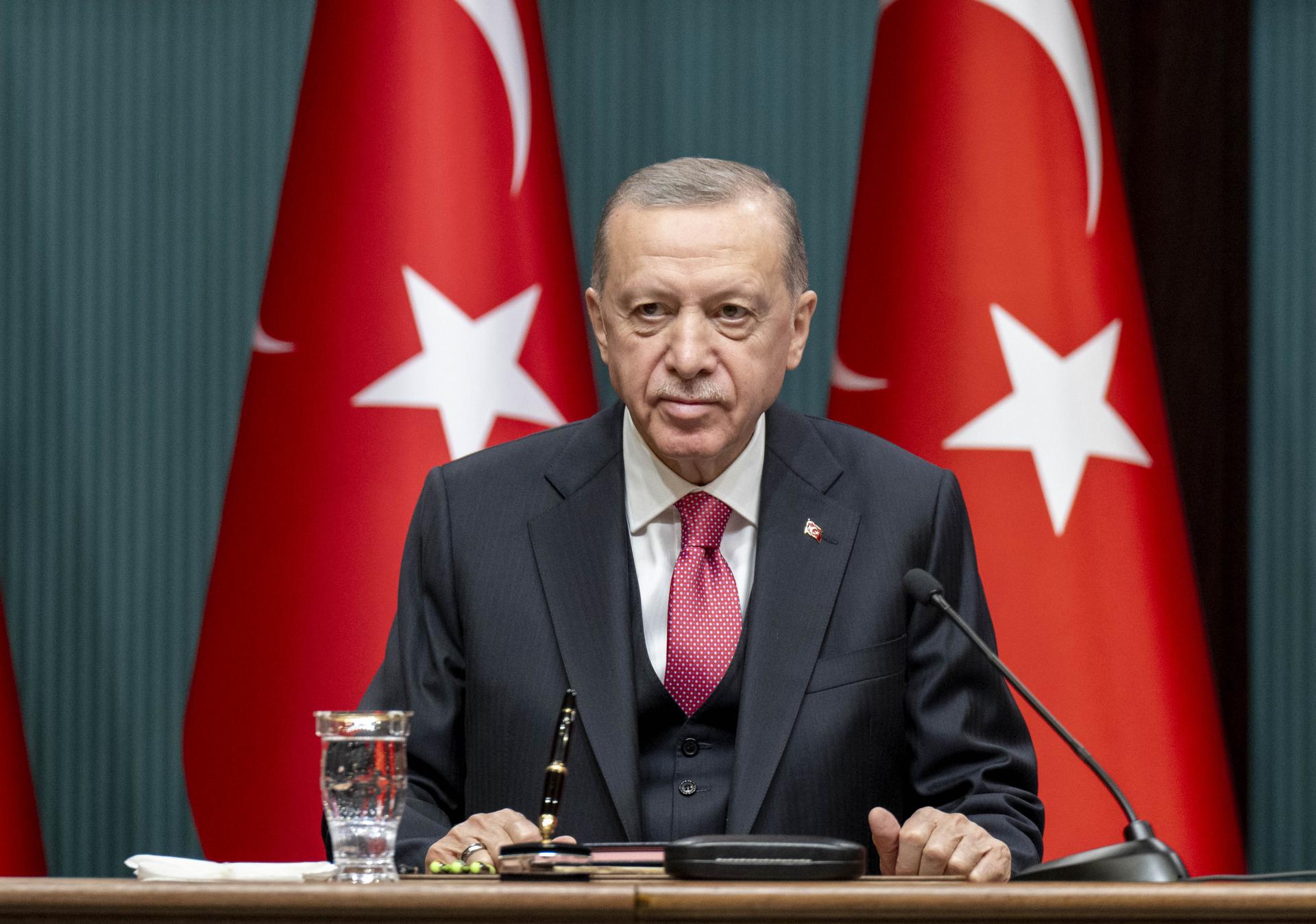 Prezident Erdogan Yragyň Premýer ministrini kabul eder