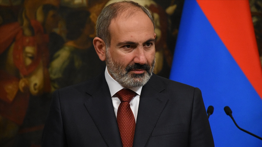 Арменияда саясий аскердик кризис курчуп баратат