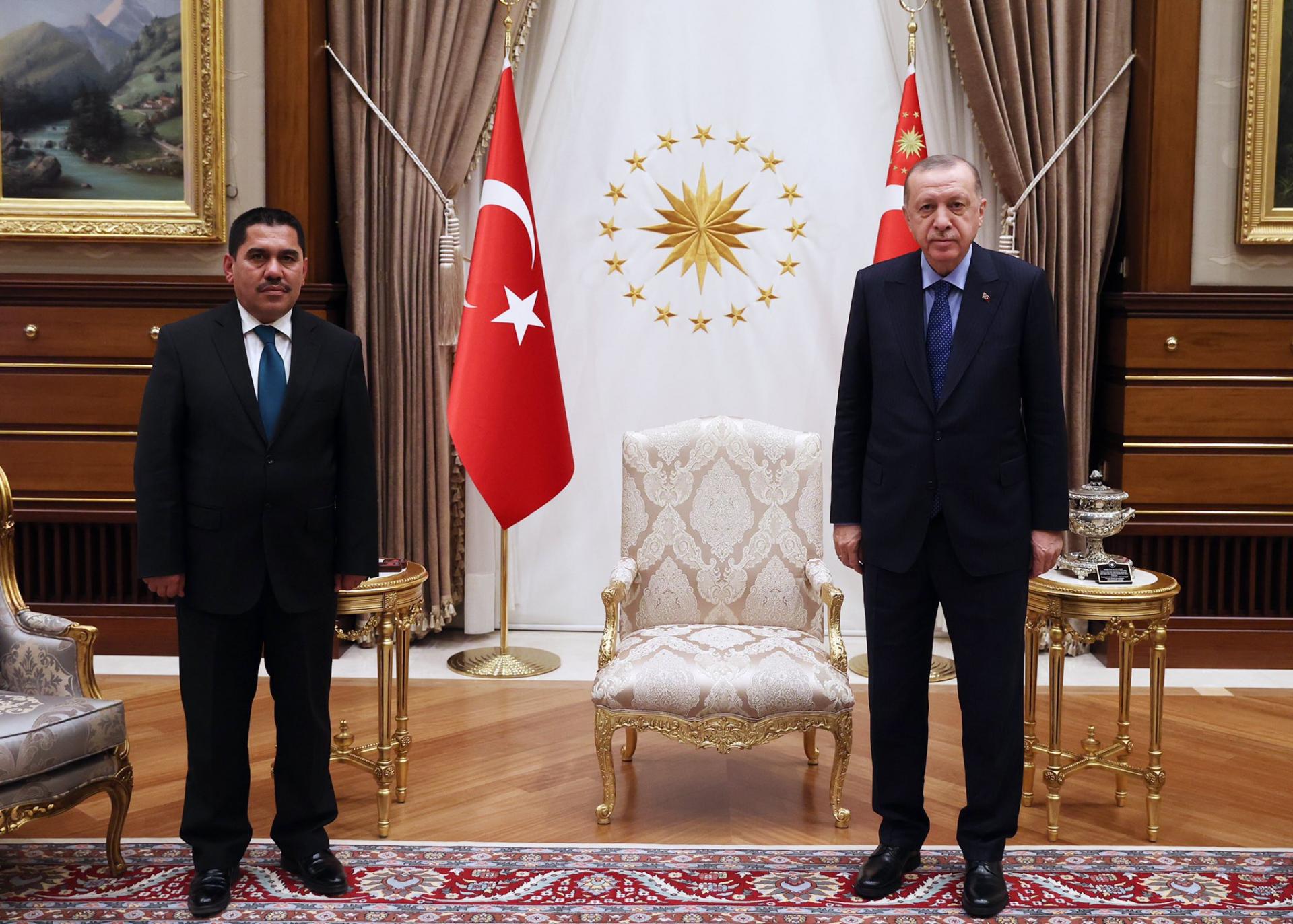 Turqia nënshkruan memorandum mirëkuptimi për bashkëpunimin në transport me Afganistanin